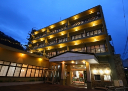美白の湯 荻原館