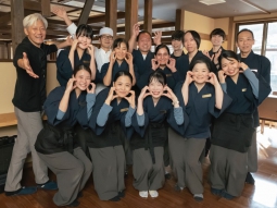 四万温泉  柏屋旅館　（有限会社柏屋）