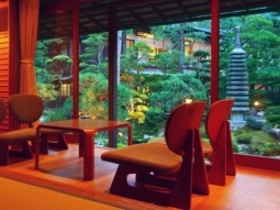 西村屋本館
