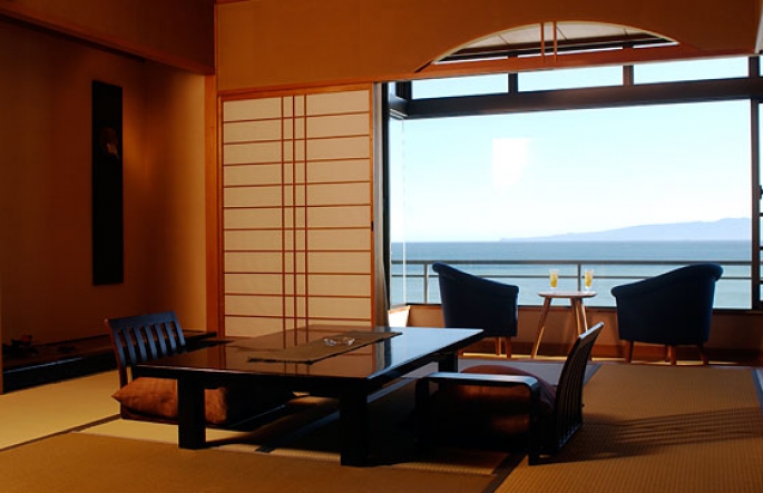 伊豆　熱川温泉　熱川館