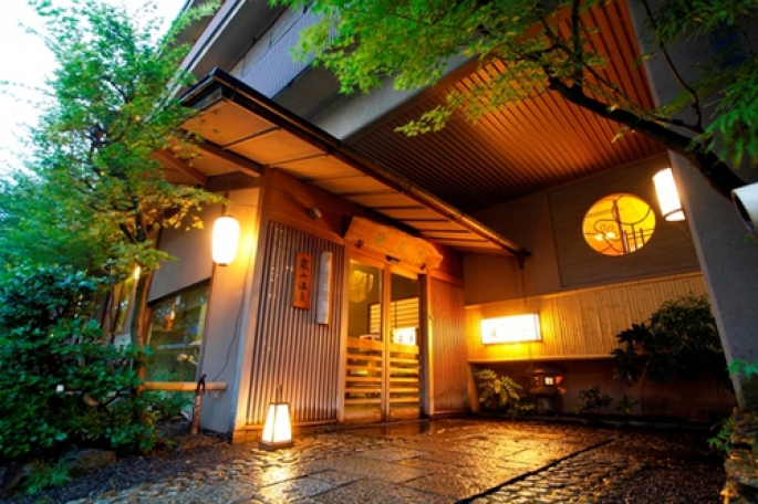 京都 嵐山温泉 渡月亭 事務 旅館に特化した業界初の人材募集サイト 旅館求人コム