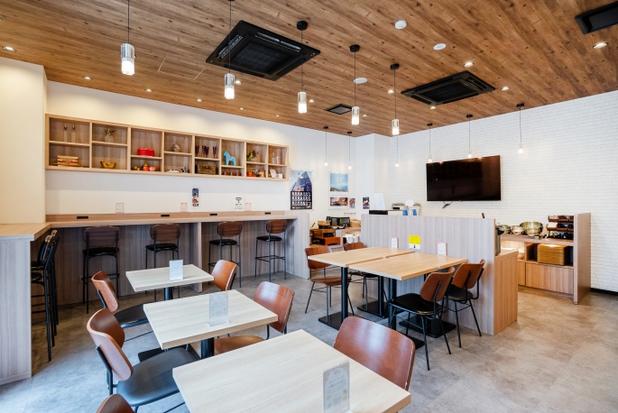 アパホテル〈博多東比恵駅前〉