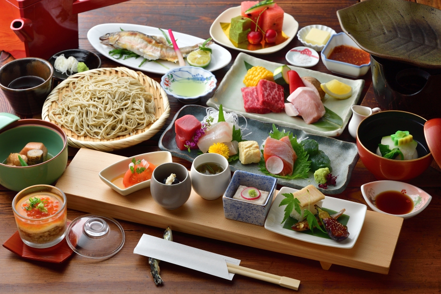 かやぶきの郷薬師温泉　旅籠