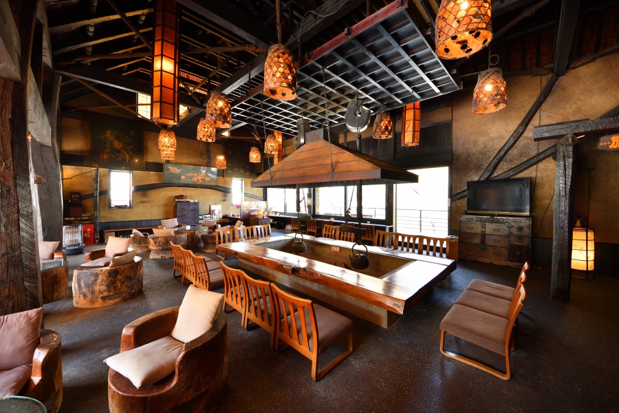 かやぶきの郷薬師温泉　旅籠