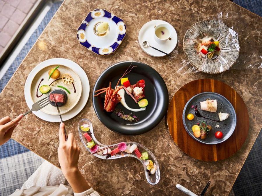 花いろどりの宿 花游